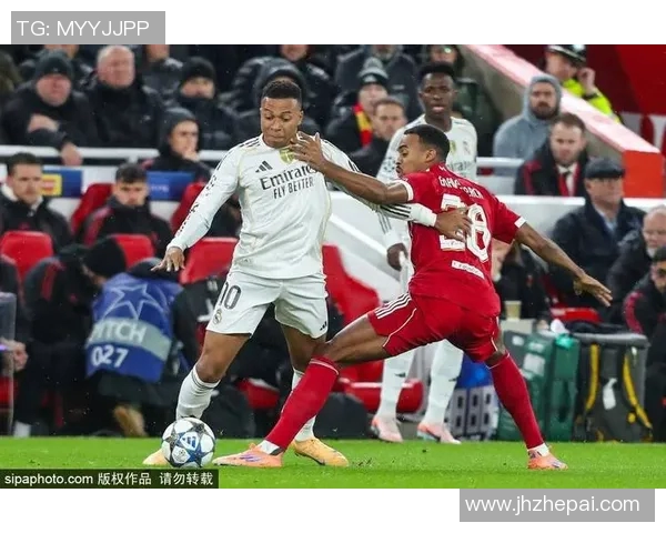 被揍的足球明星背后的故事与荣耀：从跌倒到重生的励志之路